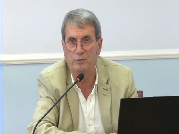 Доц. Хинков: Демонополизацията на НЗОК и премахване на търговския статут на болниците - двете опасни мантри 
