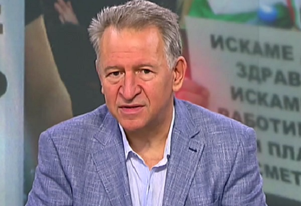 Д-р Кацаров: Може би тези, които не спазват мерките, трябва да видят едно отделение с хора, които берат душа