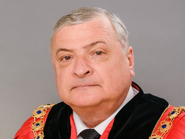 Проф. Игнатов към студенти и преподаватели: Вашият успех е нашата цел!