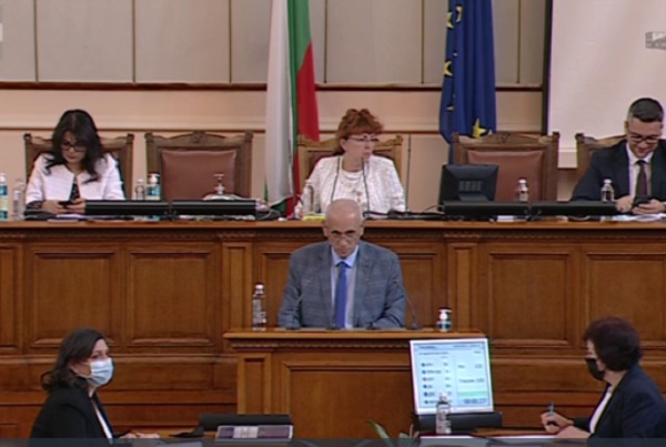 Парламентът одобри дарението и препродажбата на COVID ваксини за няколко държави