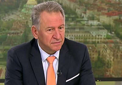 Д-р Кацаров: Ситуацията е много сериозна, но няма място за паника