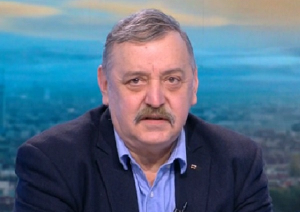 Проф. Кантарджиев: Много е малка вероятността ваксините да не действат срещу омикрон