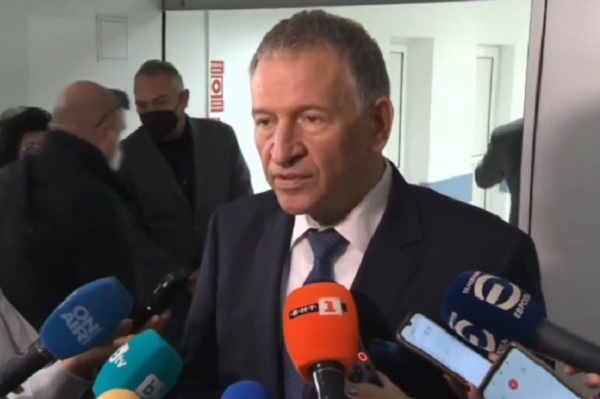Министърът: Не е изолиран патологичен менингокок при починалото дете