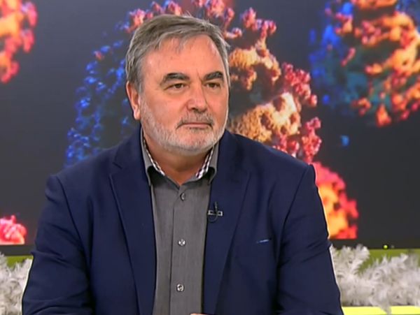 Доц. Кунчев: Един български град си замина, а антиваксърите продължават да разпространяват какво ли не 