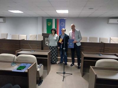 РЛК-Враца награди лечебни заведения за работата им в пандемична обстановка