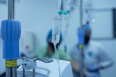 Великобритания: NHS e в тежка криза поради недостиг на персонал, свързан с COVID-19