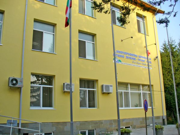 Родилното отделение в троянската болница затвори заради лекари с Covid-19