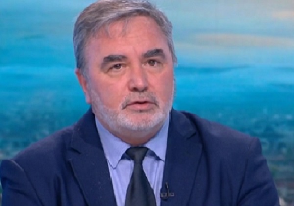 Доц. Кунчев: Мерките ще се върнат, ако се появи нов щам