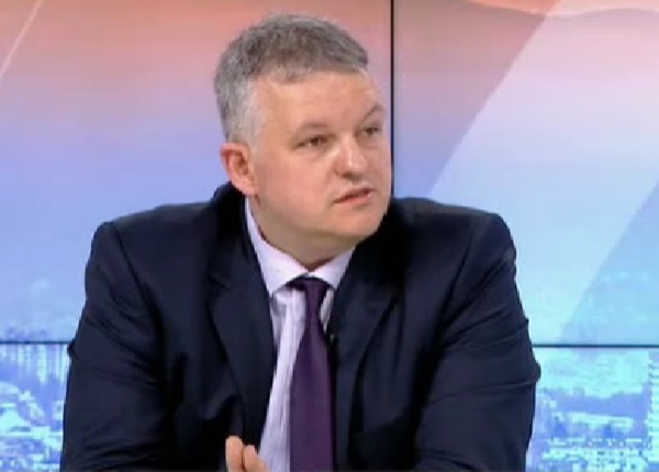 Доц. Тонев: Държавата ще плати извършеното лечение на украински бежанци 
