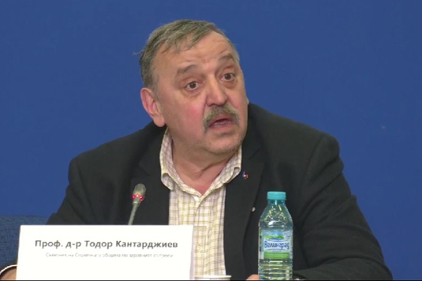 Проф. Кантарджиев: Който не се е занимавал с антиваксъри, нищо не знае за ваксините у нас 