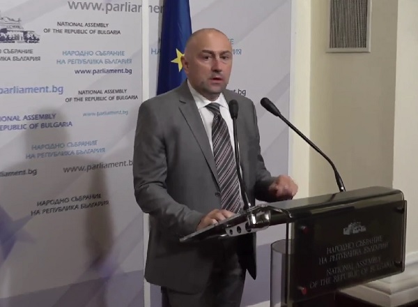 Комисията по финанси заседава извънредно заради бюджета на НЗОК