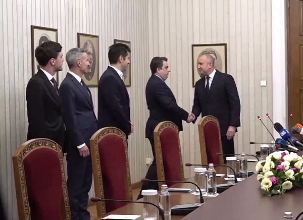 Асен Василев върна мандата неизпълнен