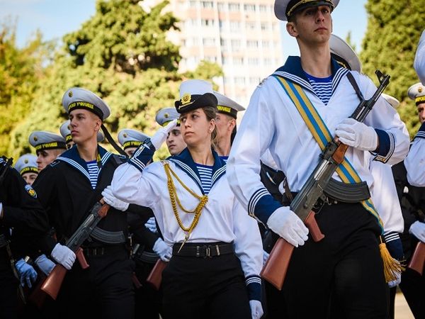 МУ-Варна обявява допълнителен прием за специалност „Медицина“, направление „Военен лекар“