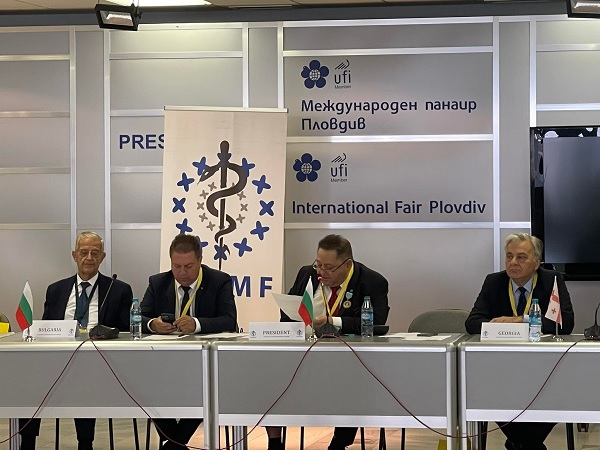 Младите лекари и специализантите с най-голям риск от „прегряване“