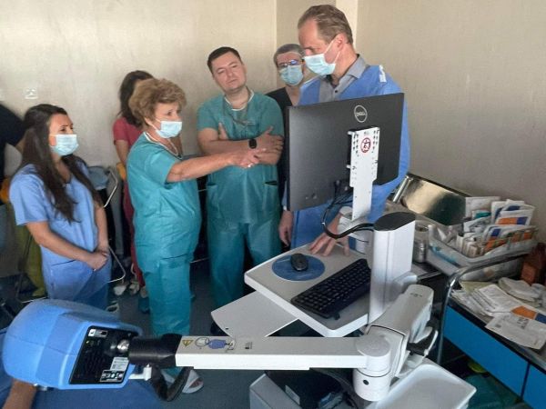 Уникален скенер за кожа получи „Пирогов” от „Българската Коледа”