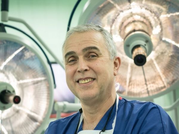 Проф. Владов: Големите болници на практика дотират трансплантациите