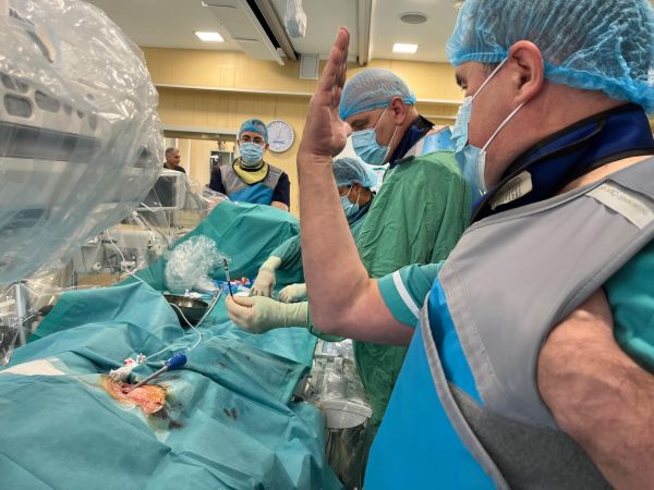 Направиха имплантация на безжичен пейсмейкър директно в дясна камера на сърцето