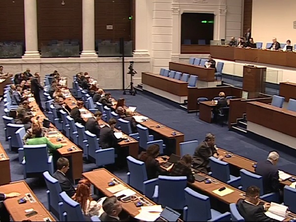 Депутатите решиха: 2,420 млн. лв. да бъдат дадени за генетичен скрининг