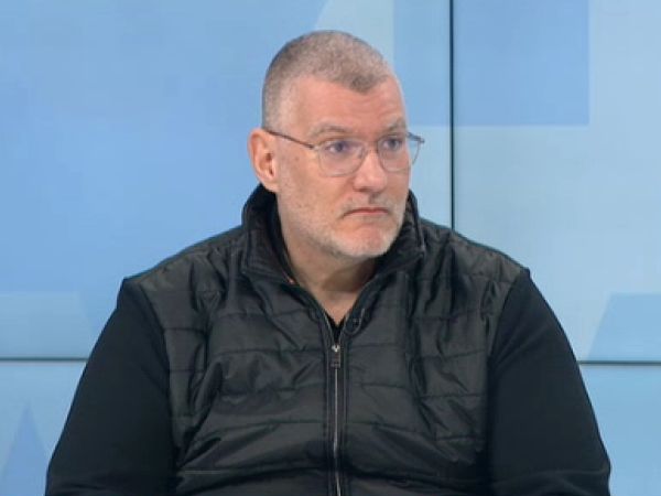 Проф. Момеков: Употребата на парацетамол във високи дози е изключително опасна (Обновена)