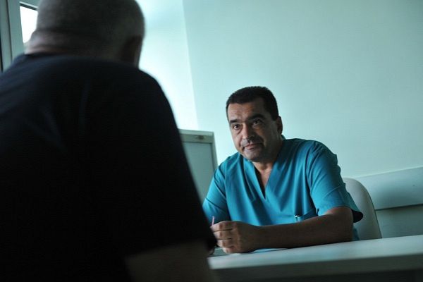 Кампанията за безплатни прегледи за хернии във ВМА продължава и през септември 