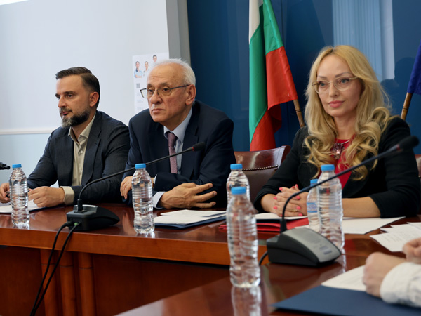 Над 300 специализанти ще се обучават по проекта на МЗ. Осигурени са още над 26 млн. лв. 