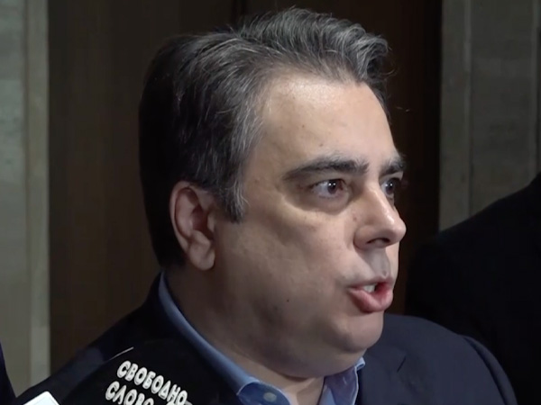 Асен Василев: Има изготвен бюджет на НЗОК, но без увеличение на заплатите на медиците