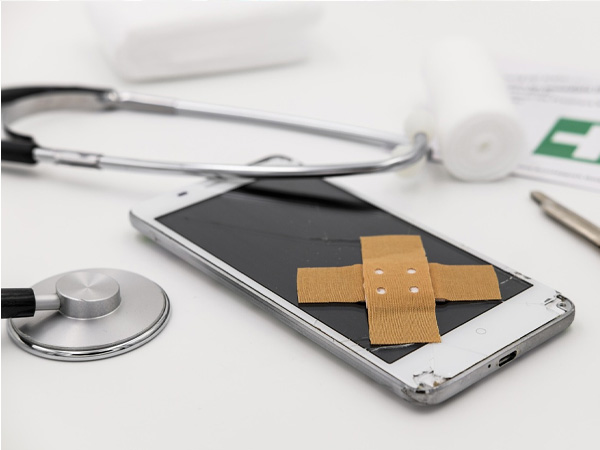 Никой не е напълно доволен от здравеопазването, но някои са по-малко недоволни