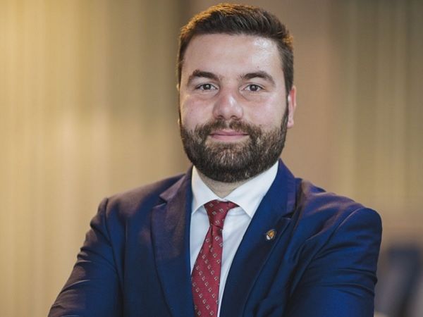 Шарков: Единственото, което предстои в здравния сектор, е несигурност