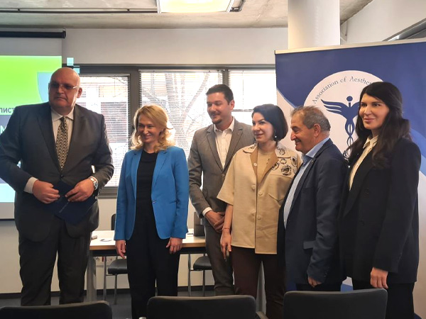 Естетичните дерматолози: Процедурите може да изглеждат малки, но грешките могат да бъдат големи