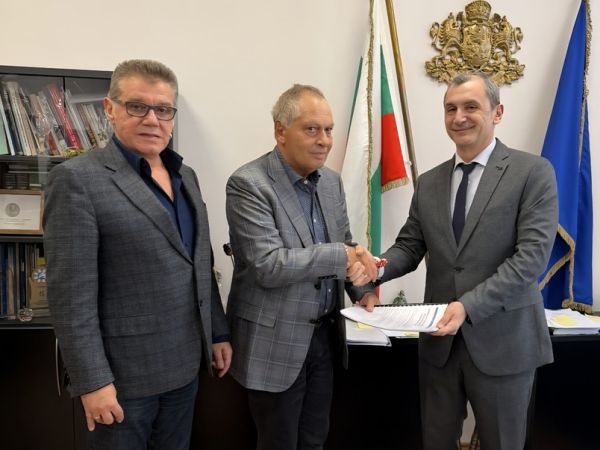 МЗ подкрепя инициативата за разработване на Национален план за инсулта