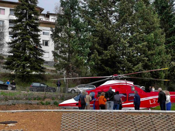 Медицински хеликоптер транспортира пациент с мозъчен кръвоизлив от Смолян до 