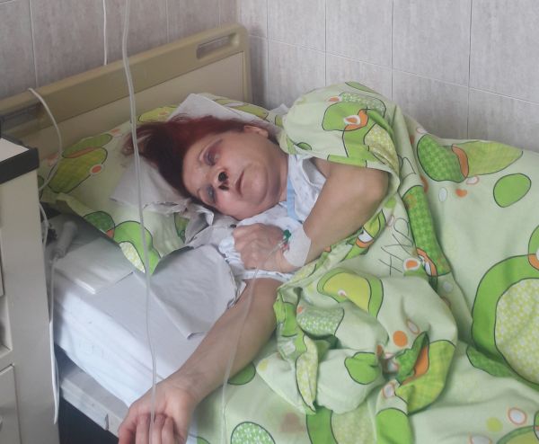Млад мъж преби медсестра и души пациентка в „Пирогов”