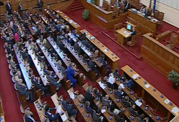 НЗОК няма да финансира нови дейности в болниците, освен ако липсват в региона