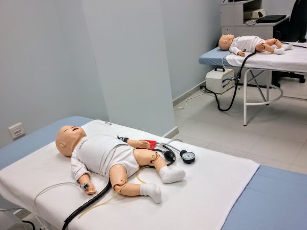 Учредиха настоятелство към Симулационния център в МУ- Пловдив