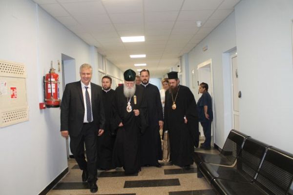 „Пирогов“ получи нов апарат като дарение от Софийската света митрополия