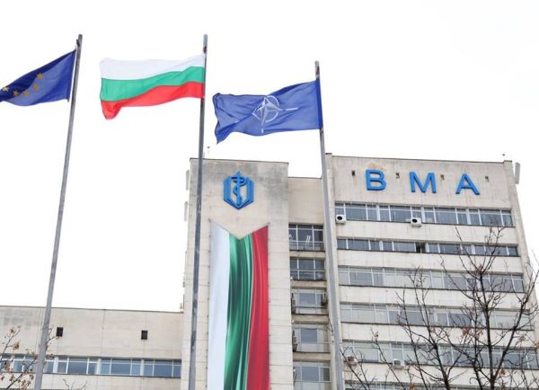 ВМА събира водещи специалисти на симпозиум по ендоурология