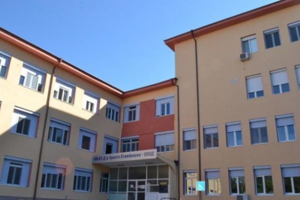 Удължиха договора на управителя на болницата в Казанлък