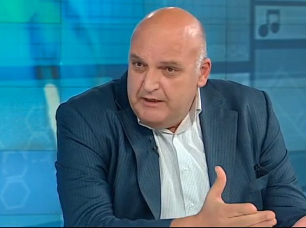 Д-р Брънзалов: Хората бият бялата престилка, защото бият системата