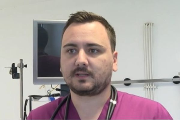 Гледката на детето със 70-сантиметрово острие в главата, беше фрапираща