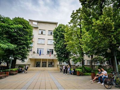 МУ-Варна удължава срока за подаване на документи за кандидатстване  