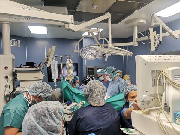 Трансплантираха черен дроб на 46-годишен мъж във ВМА