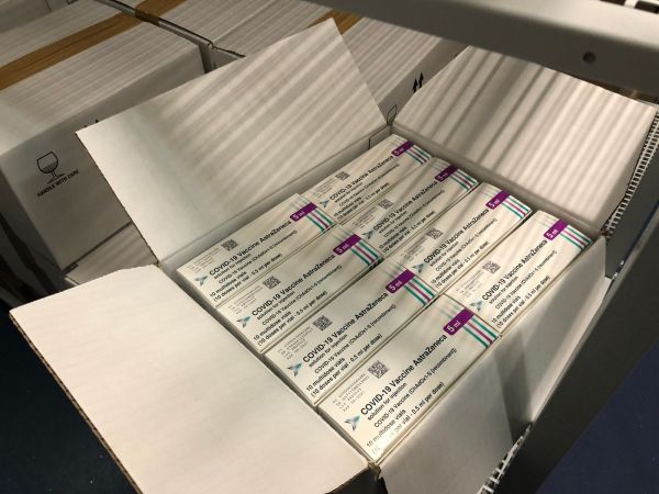 Нови 52 800 дози от ваксината на „AstraZeneca” пристигнаха днес