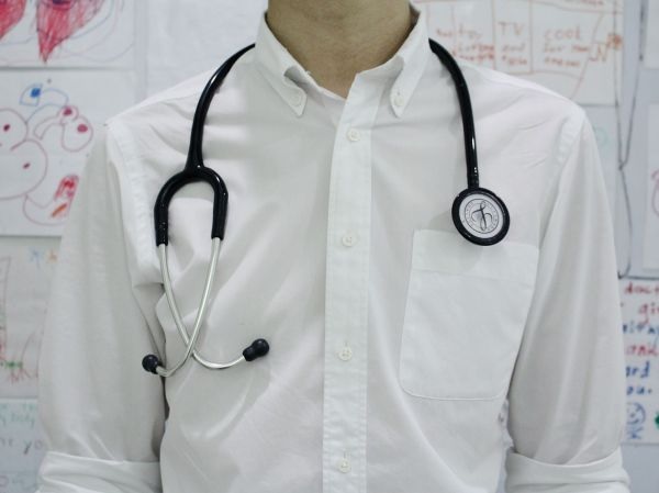 Пулмолозите от доболничната помощ искат да са признати за медици на първа линия 