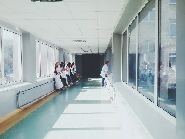 Зелена светлина за възстановяването на бившата Белодробна болница в Шумен 