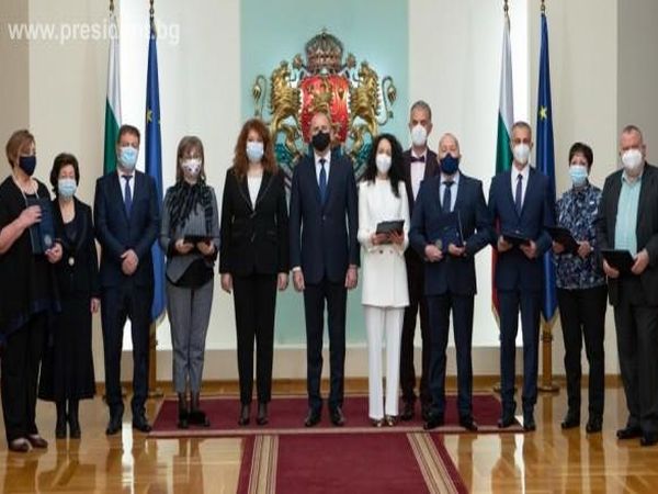 Президентът Радев: Дължим признателност на българските медици