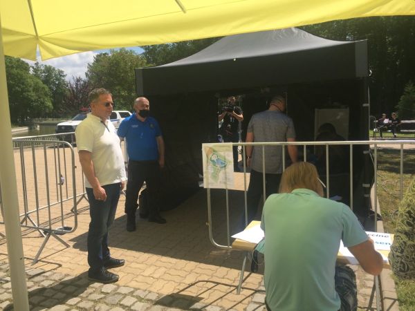 Над 1000 души се имунизираха в пунктовете на открито през уикенда в София