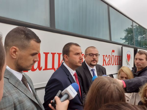 Зам.-министър Томов: За да бъдат премахнати мерките, е необходимо високо ваксинално покритие