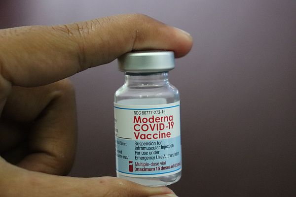 Швеция, Дания и Норвегия спряха да ваксинират непълнолетни с ваксината на Moderna