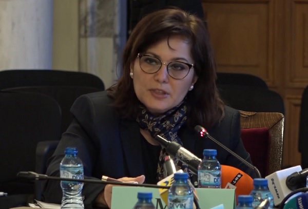 Проф. Сербезова: Стандартът не изисква документи при състояния като на жената от Враца