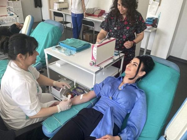Мисис Бургас 2018 даде старт на кръводарителската акция за Цветница в града